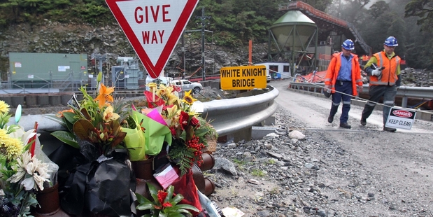 The Govt is paying for the operation to try to retrieve the bodies from the coal mine. Photo / NZ Herald