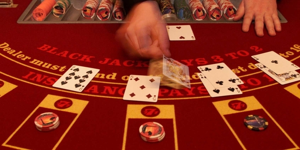 You don't have to pick shares and count on luck. It's really easy to spread your risk by using a diversified share fund. Photo / Russell Smith