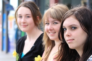 Allana Hollister, Neisha Matheson and Kelsey Oldham taking part in Daffodil Day. Photo / Greg Robertson