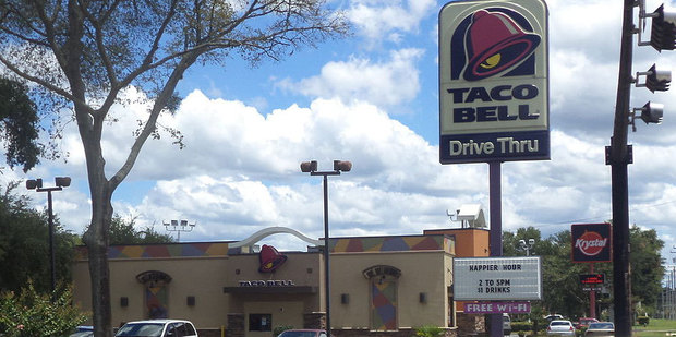 The Taco Bell sign may soon become a familiar sight in New Zealand, as it is in the US. Photo / WikiMedia commons - Photographer Michael Rivera