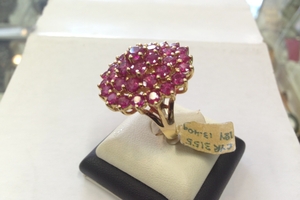 A ruby version of the sapphire ring that was stolen.