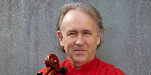 James Tennant was at his best during George Crumb's Vox Balaenae .