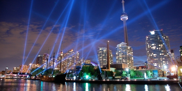 Beautiful views and fun freebies abound on Toronto's waterfront.