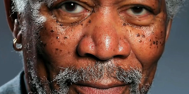 British artist Kyle Lambert has created incredibly realistic finger painted picture of Morgan Freeman. Photo / YouTube