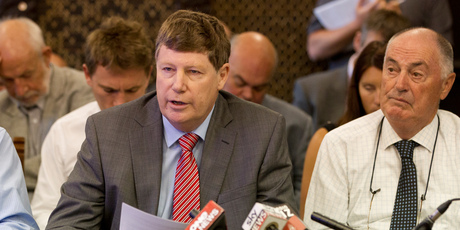 CWF Hamilton chief Keith Whiteley (left, with fellow submitter David Bennett of Pacific Helmets) yesterday told the parliamentary inquiry that the exchange rate had to become part of the policy mix. Photo / Mark Mitchell
