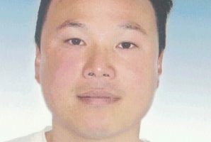 Joung Oh (James) Lee.