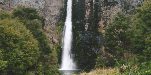 A visit to the Hunua Falls makes for a great day trip from Auckland.