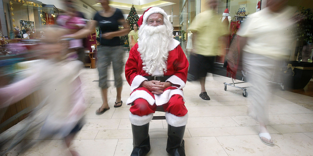Figures released for the first two weeks of December show Bay shoppers have already spent $140.3 million in the pre-Christmas rush. Photo / APN
