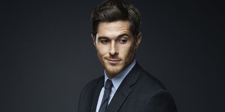 Dave Annable as Henry Martin in '666 Park Avenue'.