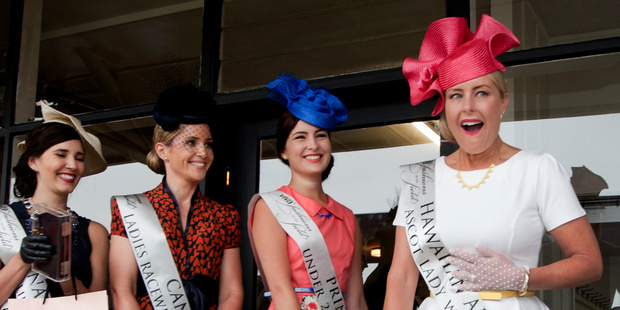 Anna Campbell (right) won the Supreme award of the Viva Fashions in the Field at the 2012 Boxing Day Races at Ellerslie. Photo / Natalie Slade