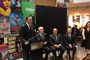 John Key announcing this morning three new Avatar films will be made in NZ.