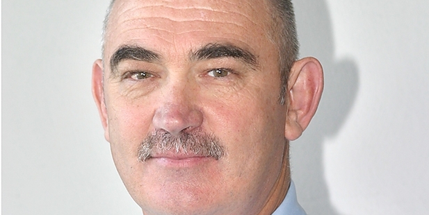 HELPING HAND: Retired police Area Commander Murray Lewis.