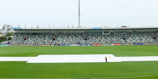 Light rain delayed the start of the second ODI in Napier. Photo /Getty