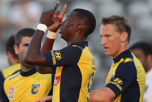 The Mariners kept their remarkable record up on their home field this season and they've now won eight from nine at Bluetongue Stadium in Gosford. Photo / Getty Images
