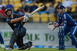 Ross Taylor of New Zealand bats during the third Twenty20 International match between New Zealand and England. Photo / Getty Images.