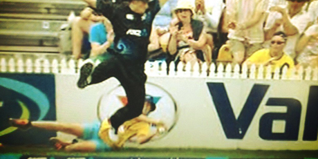 Reuben Andrews shows a safe pair of hands behind Mitchell McClenaghan. Photo / Twitter Reuben Andrews shows a safe pair of hands behind Mitchell McClenaghan. Photo / Twitter