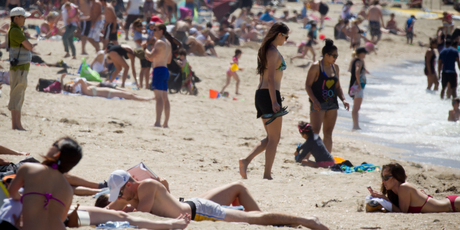 This gorgeous Auckland summer is accompanied by grim economic news. Photo / Greg Bowker
