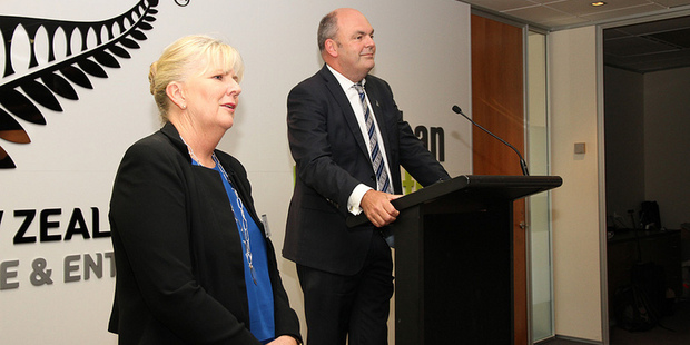 Sue Suckling and Steven Joyce at Callaghan innovations launch. Photo / NZH