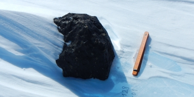 An 18kg meteorite found by the Belgo-Japanese SAMBA meteorite team during a field trip on the Nansen Ice Field Photo / International Polar Foundation/Vinciane Debaille