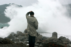 Strong winds are battering Wellington.