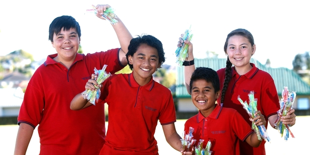 Glen Taylor pupils (from left) Dante Roberts, Teariki Mata, Christian Aufai and Maiakawanakaulani Roos brush twice daily, but others don't. Photo / Chris Gorman
