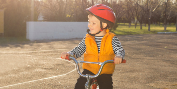 Twenty-five years ago, more than half of children cycled and walked to primary and intermediate schools, and a third were driven. Photo / Thinkstock