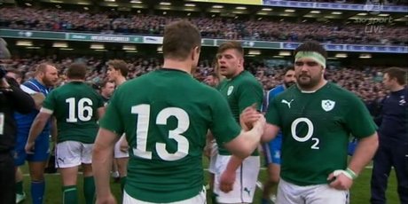 Six Nations: Ireland 46 Italy 7