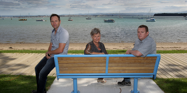 Anne McLeod flanked by her sons Scott (right) and Peter. Mr McLeod died as result of an alleged medical misadventure in 2012