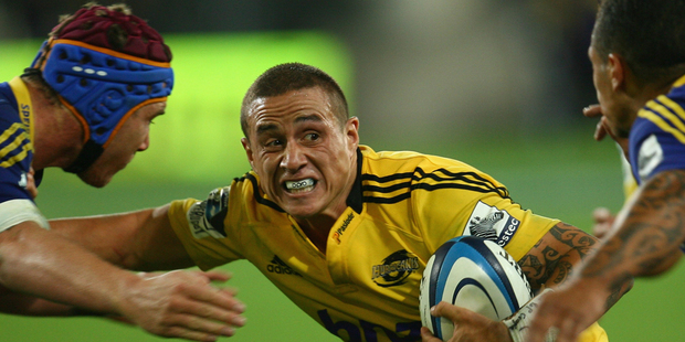 Join us here for tonight's live blog of the Super Rugby showdown between the Highlanders and the Hurricanes. Photo / Getty Images.