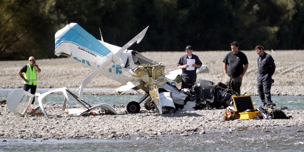 Civil Aviation Authority investigators at the scene of the plane crash in the Ngaruroro River, west of Hastings. Photo/Paul Taylor