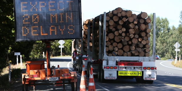 NIGHTMARE: Roadworks around the intersection of Portland Rd and State Highway 1 south of Whangarei that are causing lengthy delays should be completed by Monday. Then detours will be in place for overnight closures over the Brynderwyns from Sunday to April 3.PHOTO/ MICHAEL CUNNINGHAM