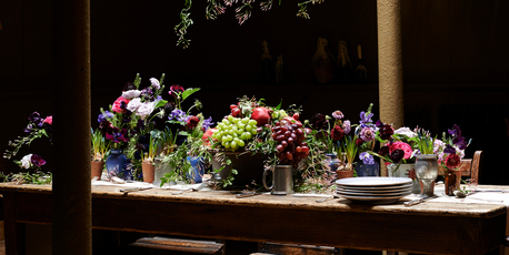 A dramatic table setting from Vintage Wedding Flowers by Vic Brotherson. Picture / Catherine Gratwicke.