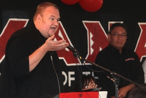 Kim Dotcom addresses the Mana Party meeting. Photo / Daily Post