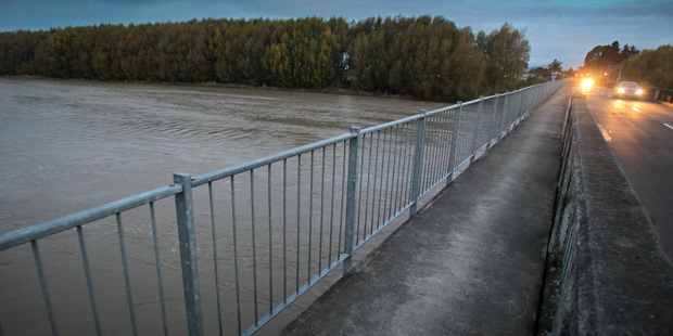 Tutaekuri River levels are running high with more heavy rain falls expected.