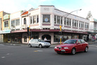Traffic lights were not working at corner Tennyson St and Hastings St, Napier, due to a regional power cut. Photo / Duncan Brown Traffic lights were not working at corner Tennyson St and Hastings St, Napier, due to a regional power cut. Photo / Duncan Brown