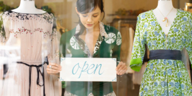 Female business operators in retail and hospitality reported higher revenue than their male counterparts.
