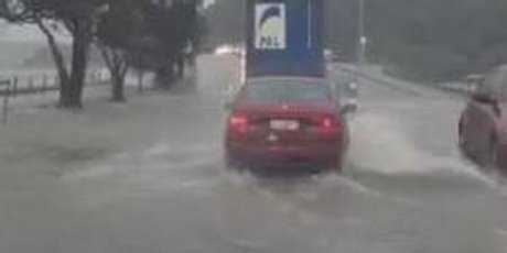 http://media.nzherald.co.nz/webcontent/image/jpg/201416/Flood_460x230.jpg
