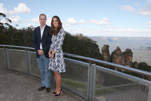 Britain's Prince William and his wife, Kate, the Duchess of Cambridge, pose in front of the Three Sisters rock formation in the Blue Mountains. Photo / AP