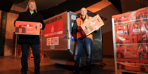 Ross Beaton, left, director, and Bruce Beaton, managing director at Apollo Apples in Whakatu near Hastings. Photo / HBT