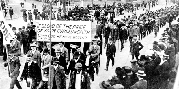 A strikers' march in 1913.