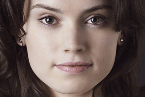 Despite being relatively unknown, Daisy Ridley has a starring role in Star Wars: Episode VII.