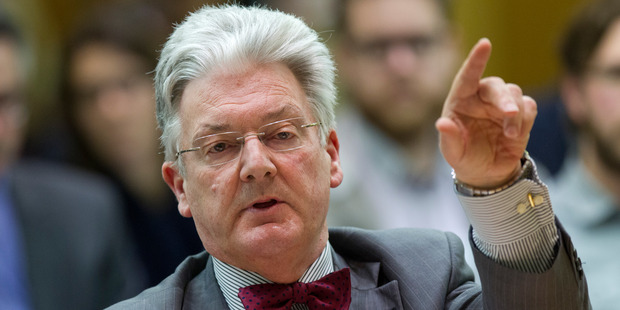 Associate Health Minister Peter Dunne. Photo / Mark Mitchell