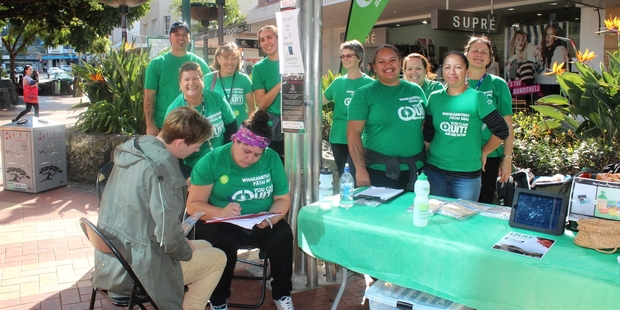 The Smokefree May Quit Smoking Road Show coaches stopped at Cameron St Mall, Whangarei. The first day was very successful for the team with 82 smokers given brief advice and 31 of those signing up for support.