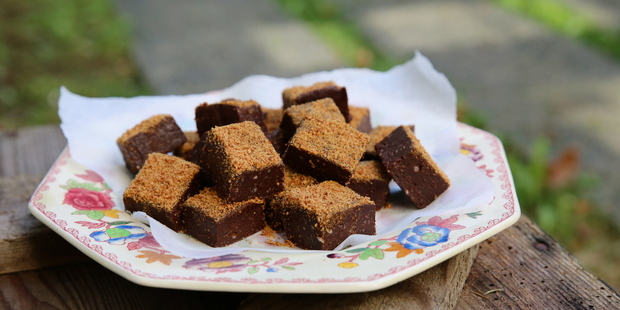 Raw brazil nut & chocolate slice sprinkled with coconut sugar. Photo / Eleanor Ozich