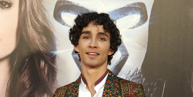 Misfits star Robert Sheehan stars in Love/Hate. Photo / Getty Images