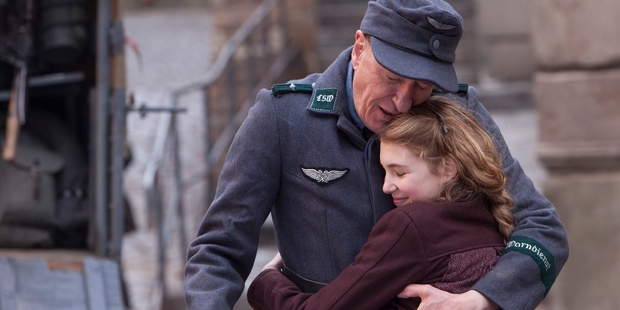 Geoffrey Rush, as Hans Hubermann, and Sophie Nelisse, as Liesel, formed a strong bond on the set of The Book Thief.