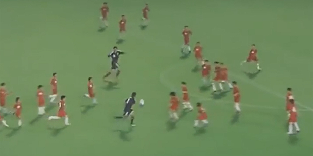 Manchester United midfielder Shinji Kagawa has found a new way to be part of a winning team, by playing against kids. Photo / You Tube.