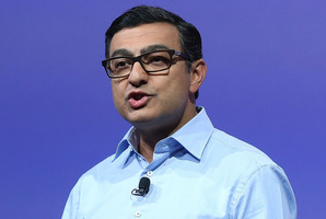 Google's Vic Gundotra demonstrates Google Glass. Photo / Getty Images