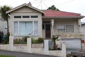 This three-bedroom Grey Lynn villa fetched $1.215 million, well above its CV of $750,000. Photo / Richard Robinson