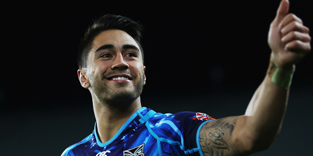 Shaun Johnson of the Warriors thanks the crowd after winning the round nine NRL match between the New Zealand Warriors and the Canberra Raiders. Photo / Getty Images.